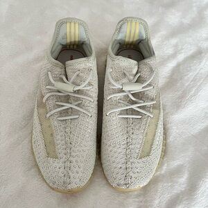 Yeezys shoes